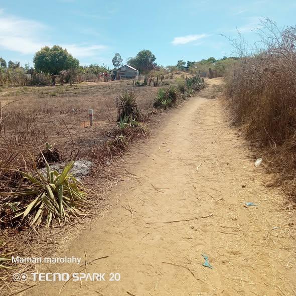 Terrain 500 m² à vendre — Mahajanga - photo 1