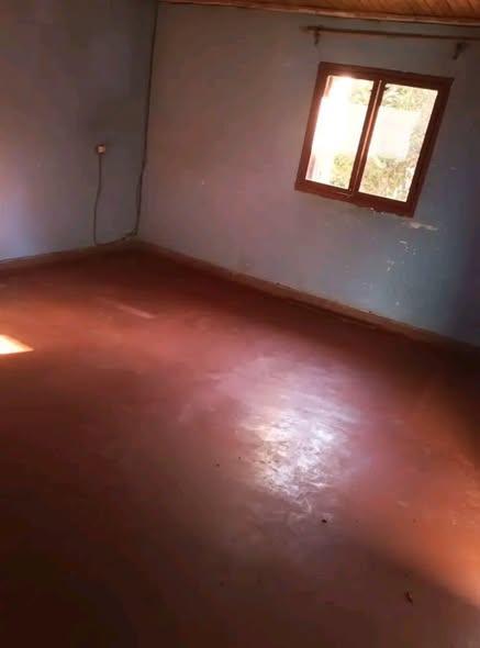 Maison 2 ch. à louer — Ampitatafika - photo 2