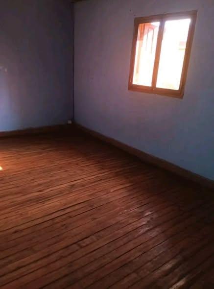 Maison 2 ch. à louer — Ampitatafika - photo 3