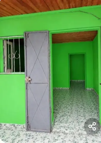Trano Ahofa 2 ch. à louer — Ampasika — 220 000 Ar | Fonenako