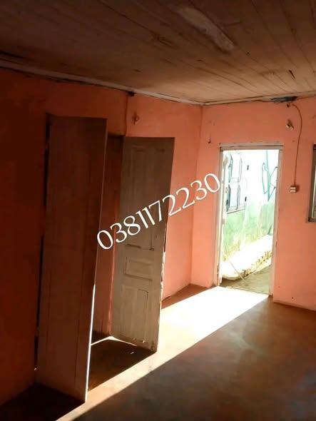 Maison 2 ch. à louer — Amboditsiry - photo 2