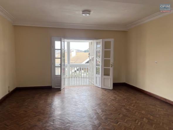 Appartement 5 ch. à louer — Ankerana - photo 4