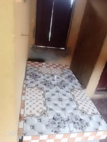 Trano Ahofa 1 ch. à louer — Ambatoroka — 200 000 Ar | Fonenako