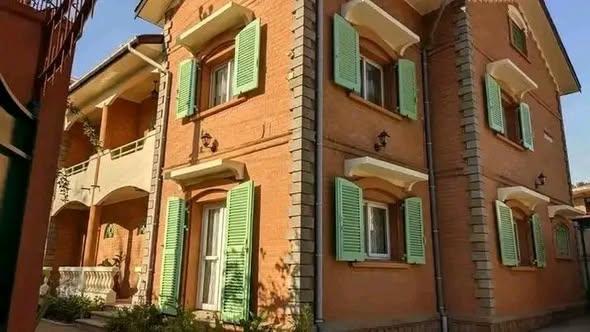 Appartement 4 ch. à louer — Ampasanimalo - photo 1