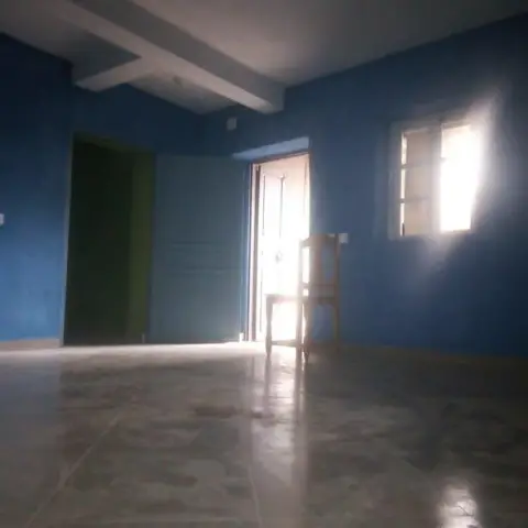 Trano Ahofa à louer — Androndra — 450 000 Ar | Fonenako
