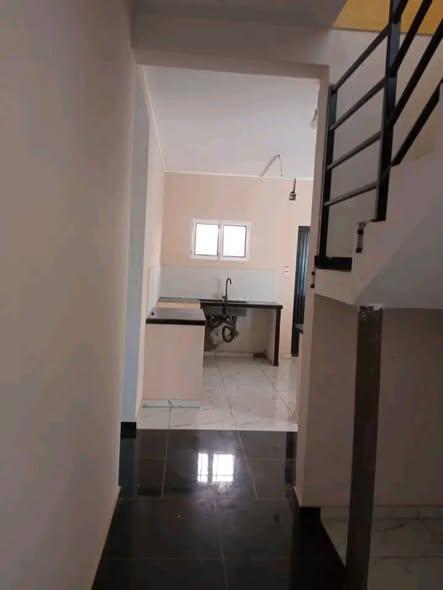 Maison 4 ch. à louer — Andranomena - photo 5