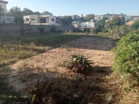 Terrain 800 m² à vendre — Ambatolampy — 216 000 000 Ar | Fonenako