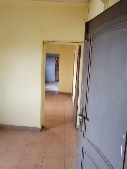 Trano Ahofa 2 ch. à louer — 67ha - photo 3