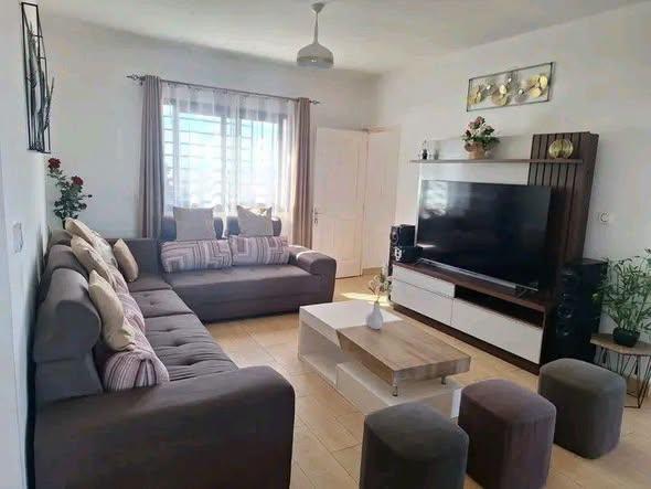Appartement 4 ch. à louer — Ambohitrarahaba - photo 2