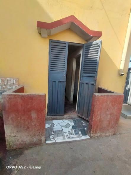 Trano Ahofa à louer — Namontana - photo 4