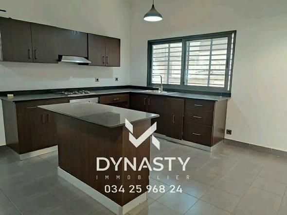Appartement 3 ch. à louer — Ambohitrarahaba - photo 3