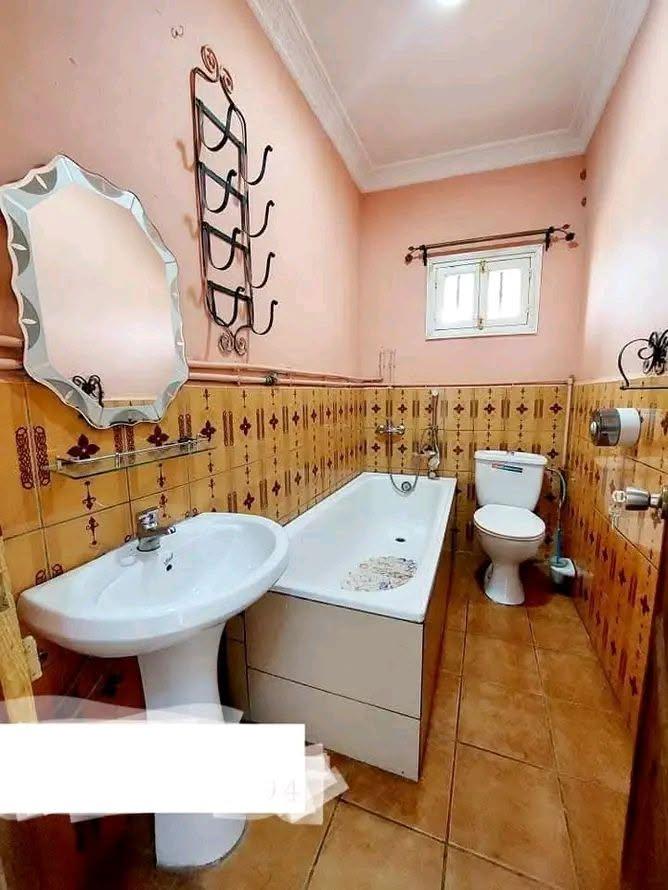 Villa 3 niveaux avec piscine — Alasora Mahatsinjo, Antananarivo - photo 6