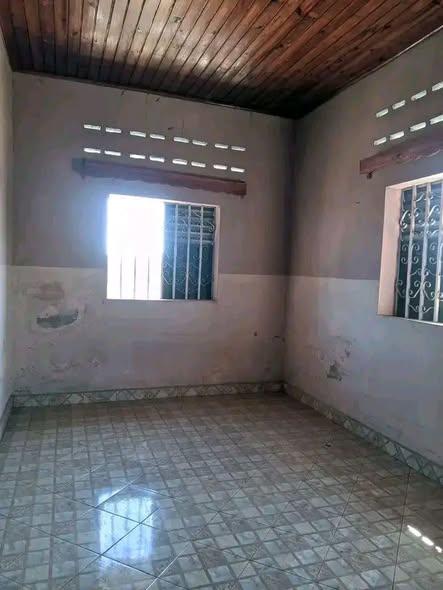 Maison 4 ch. à louer — Mahajanga - photo 4