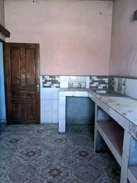 Maison 4 ch. à louer — Mahajanga - photo 5