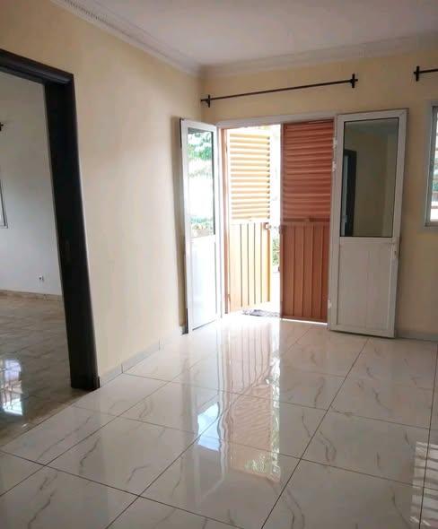 Trano Ahofa 2 ch. à louer — Antehiroka - photo 1