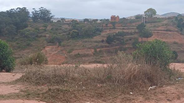 Terrain 7 800 m² à louer — Ambany - photo 2
