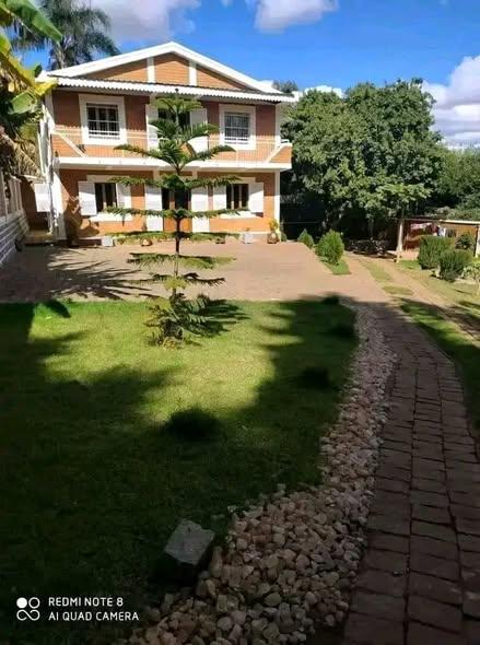 Maison à louer — Malaza - photo 1