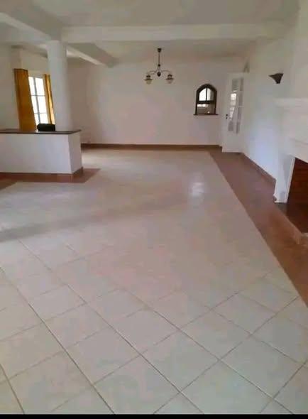 Maison 1 ch. à vendre — Morondava - photo 4