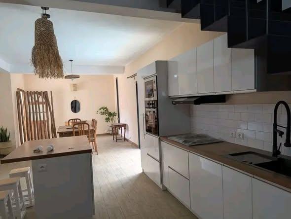 Appartement 4 ch. à louer — Amboditsiry - photo 2