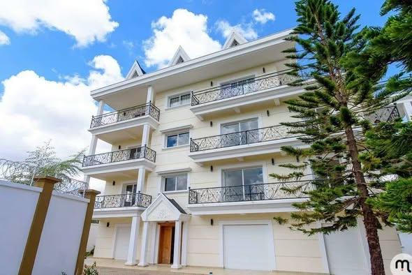 Trano Ahofa 220 m² à louer — Alasora - photo 1