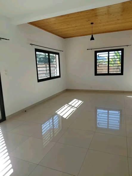Maison 180 m² à louer — Ivato - photo 2
