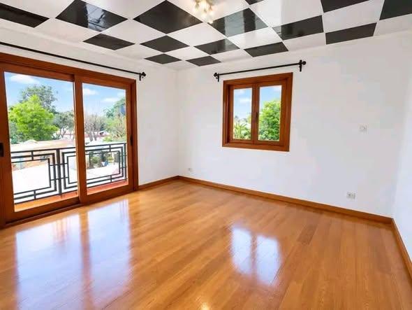 Maison 4 ch. à louer — Ambohibao - photo 5