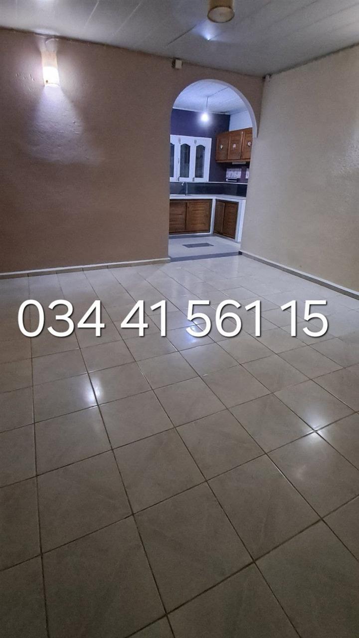 Villa basse 2 chambres — Analamahintsy, Antananarivo - photo 2