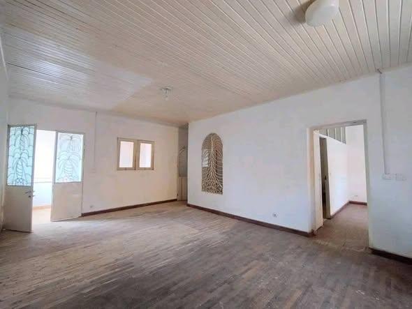 Appartement 2 ch. à louer — Ambohitsoa - photo 3