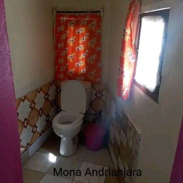 Maison 1 ch. à louer — Ambany - photo 3