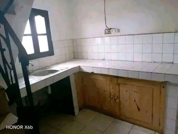 Maison 3 ch. à louer — Ambohitsoa - photo 3