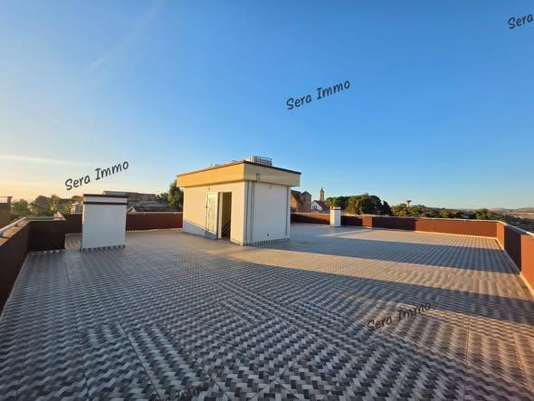Immeuble 2 ch. à louer — Sabotsy - photo 5