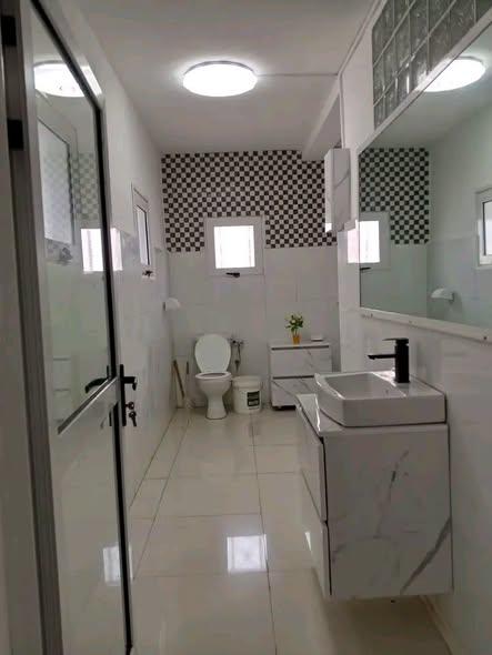 Maison 5 ch. à louer — Antehiroka - photo 2