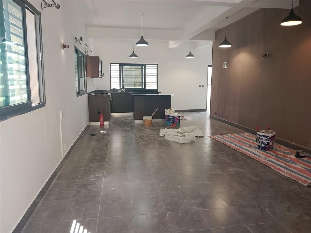 Villa F4 standing à étage avec garage — Ambohitrarahaba, Antananarivo - photo 3