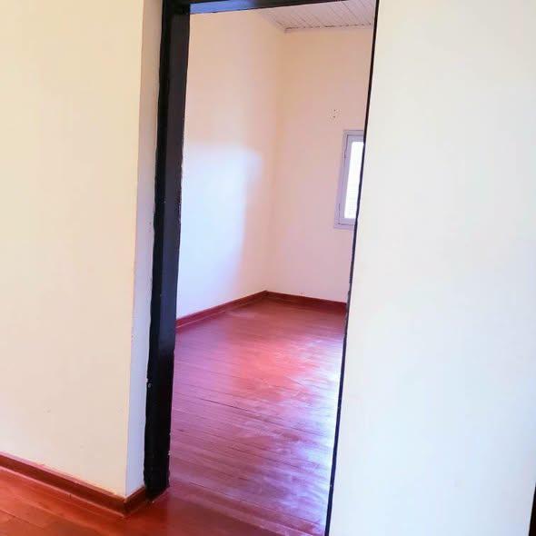 Entrepôt 3 ch. 100 m² à louer — Ambohimanarina - photo 4