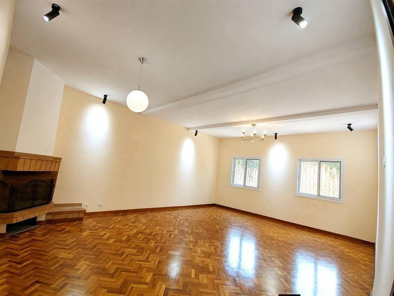 Appartement T3 non meublé — Andraisoro, Antananarivo - photo 1