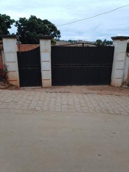 Maison 2 ch. à vendre — Ambohijanaka - photo 4
