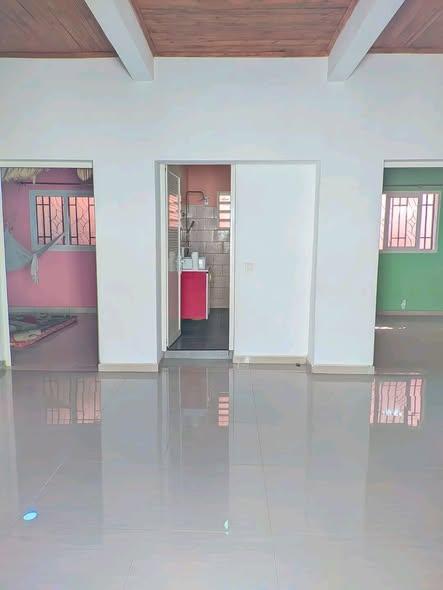 Maison 2 ch. à louer — Mahajanga - photo 2