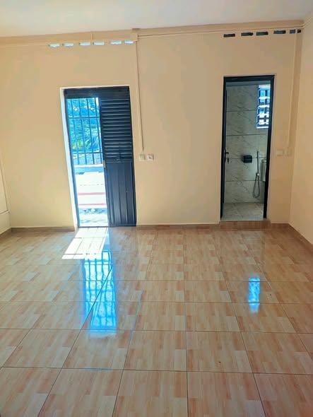 Maison 4 ch. à louer — Mahajanga - photo 1