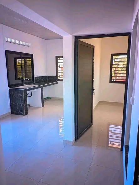 Maison 2 ch. à louer — Mahajanga - photo 2