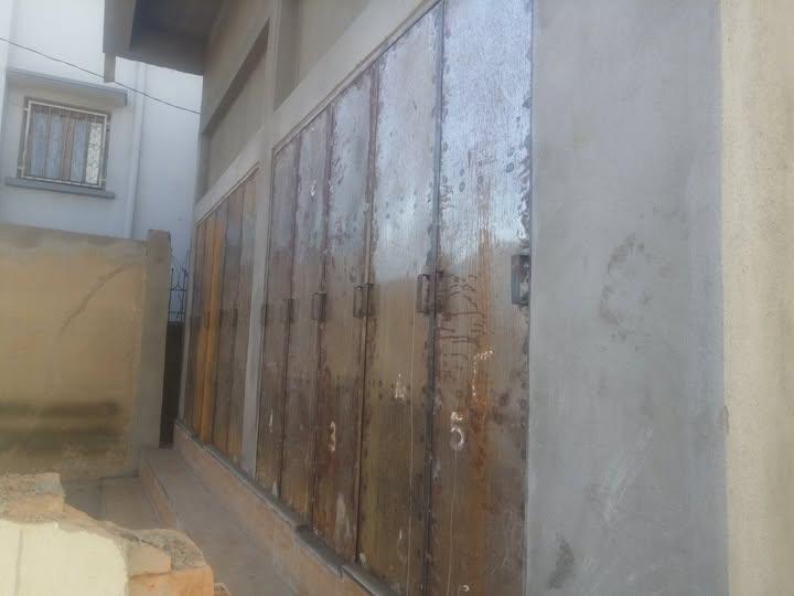 Local commercial à louer — Ambohimahitsy - photo 1