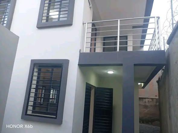 Maison à louer — Manakambahiny - photo 1