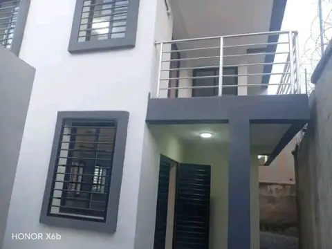 Maison à louer — Manakambahiny — 2 000 000 Ar | Fonenako