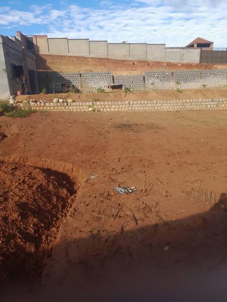 Maison 2 ch. 1 550 m² à vendre — Ambohijanaka - photo 1