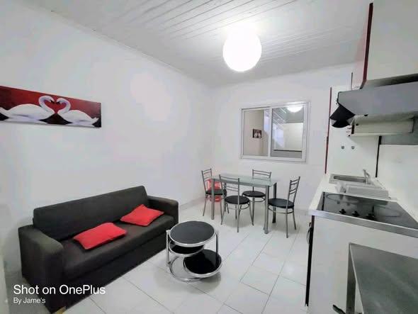 Maison 1 ch. à louer — Mandroseza - photo 2