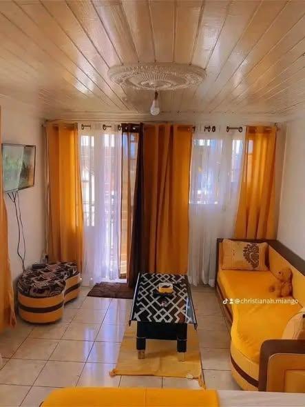 Appartement à louer — Betongolo - photo 3