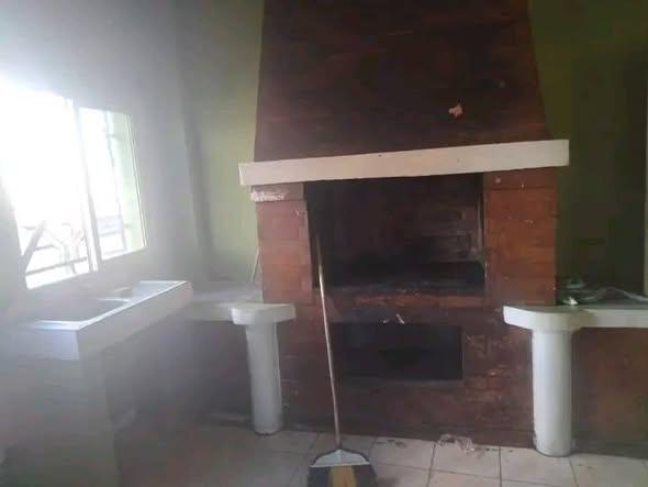Bureau à louer — Manakambahiny - photo 4