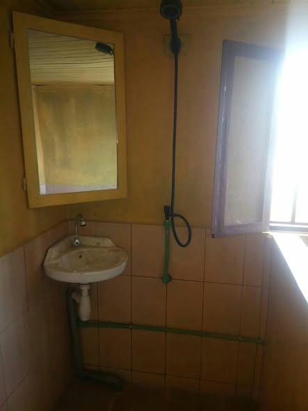 Trano Ahofa à louer — Andohanimandroseza - photo 3