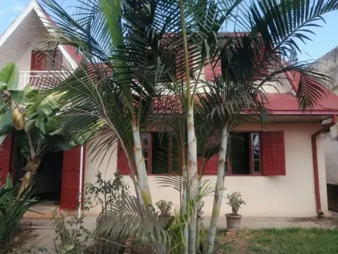 Maison 4 ch. à louer — Itaosy — 1 000 000 Ar | Fonenako