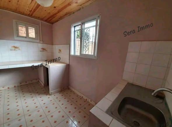 Maison 3 ch. à louer — Ankorondrano - photo 3