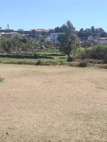 Terrain à bâtir, superficie au choix… — 8 000 000 Ar | Fonenako